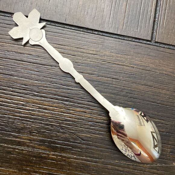 Vintage | 1978 Edmonton Collector Spoon #21 - Picture 5 of 5